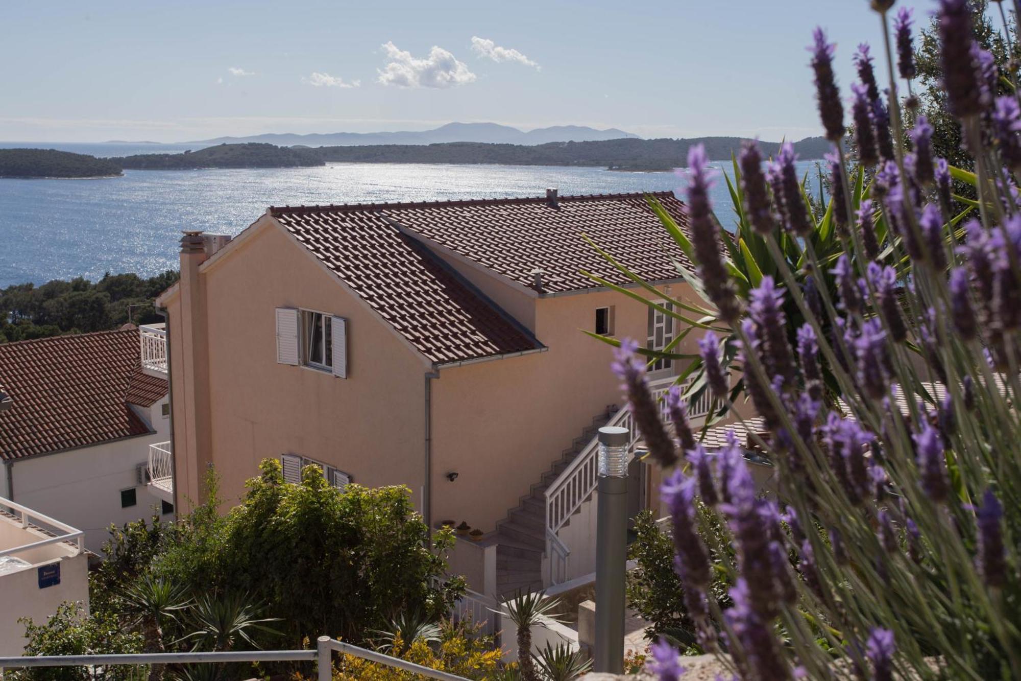 Apartments Anita Hvar Town Exteriér fotografie